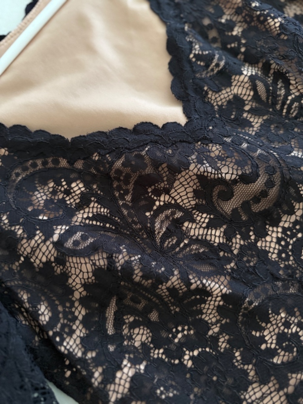 BLACK LACE DRESS - Picture 2 of 2